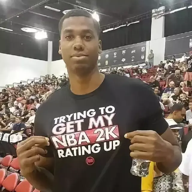 大连英博队迎来队史第100场比赛（大连英博队踏上队史第100战）