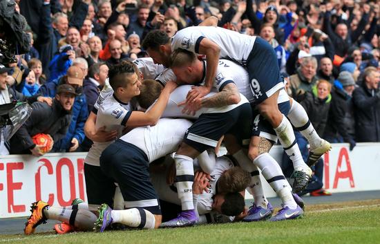 曼联欧联杯小组赛形势分析（曼联欧联杯小组出线前景解读）