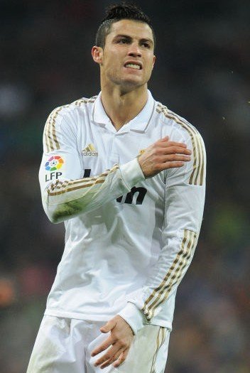 教练：你去给我盯住7号，“膏药式”防守的最高境界就是人盯人“你就说盯的死不死吧”（教练下令：锁死7号！膏药式防守的极致是人盯人——就问盯死不盯死）